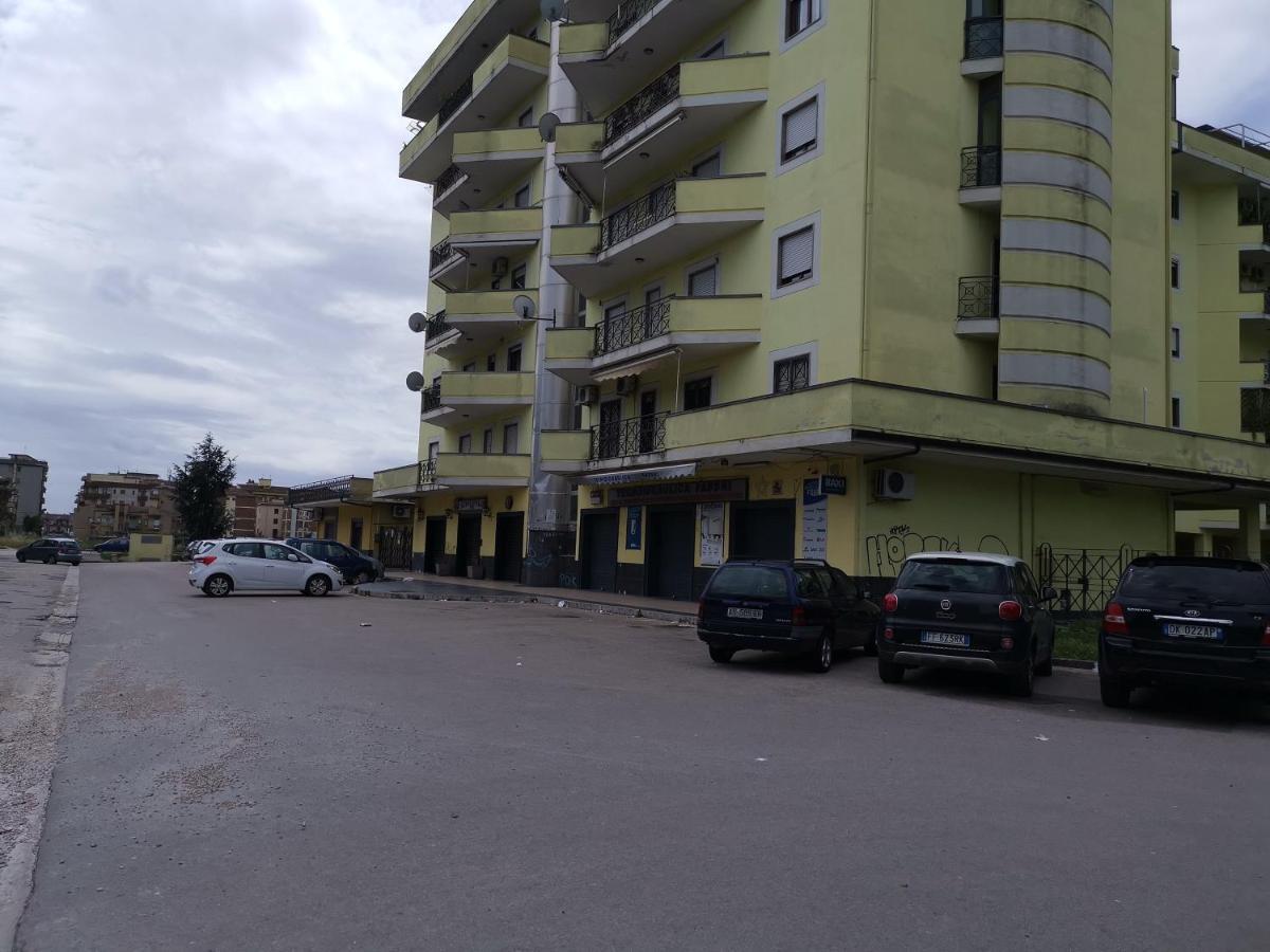B&B Louise Санта Мария Капуа Ветере Екстериор снимка