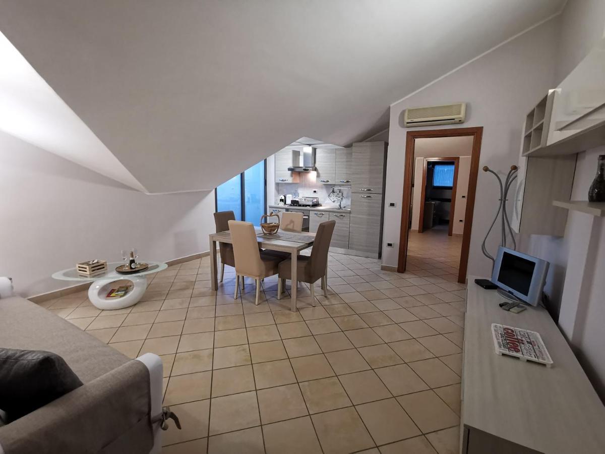 B&B Louise Санта Мария Капуа Ветере Екстериор снимка