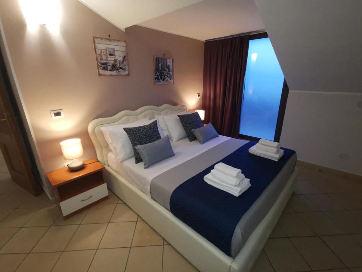 B&B Louise Санта Мария Капуа Ветере Екстериор снимка