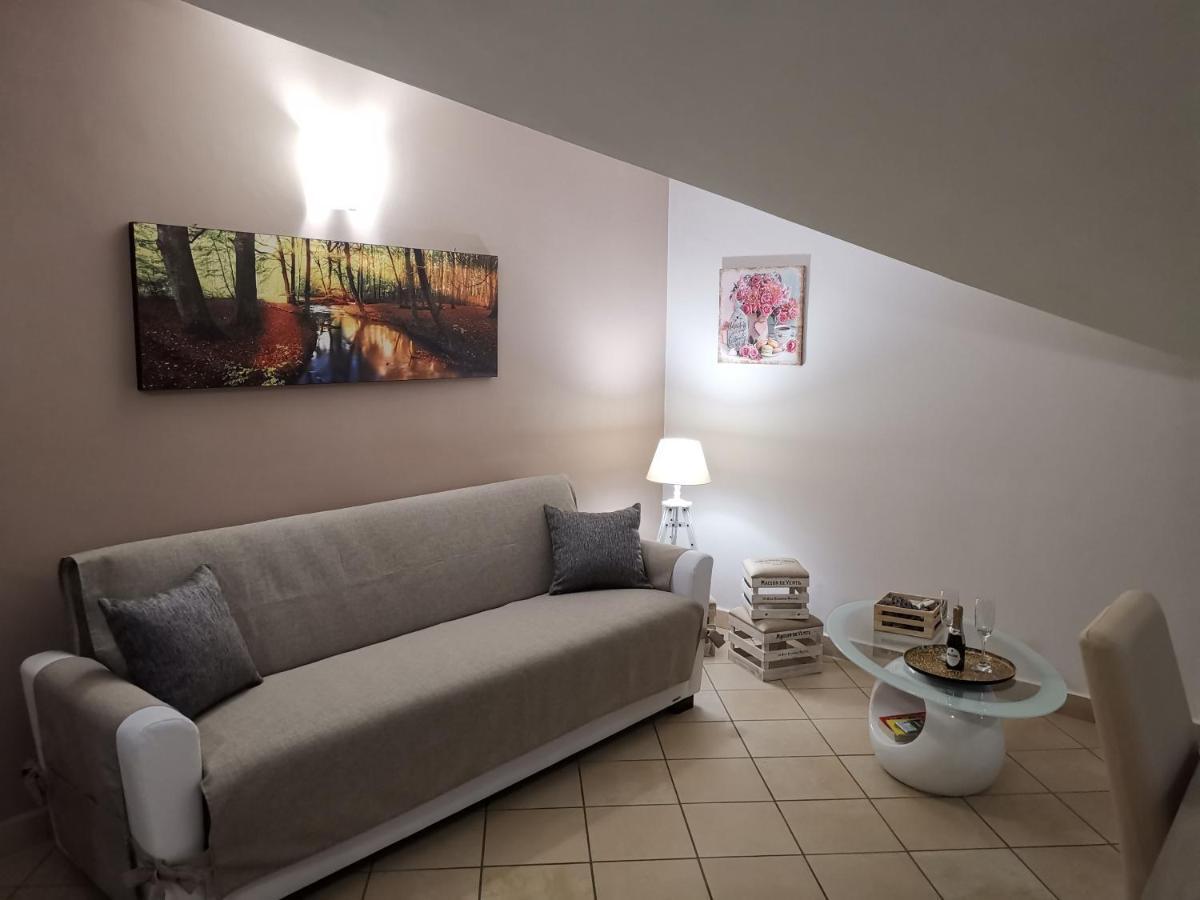 B&B Louise Санта Мария Капуа Ветере Екстериор снимка