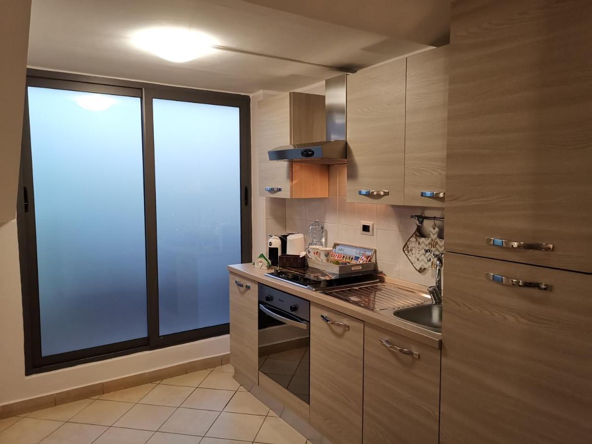 B&B Louise Санта Мария Капуа Ветере Екстериор снимка