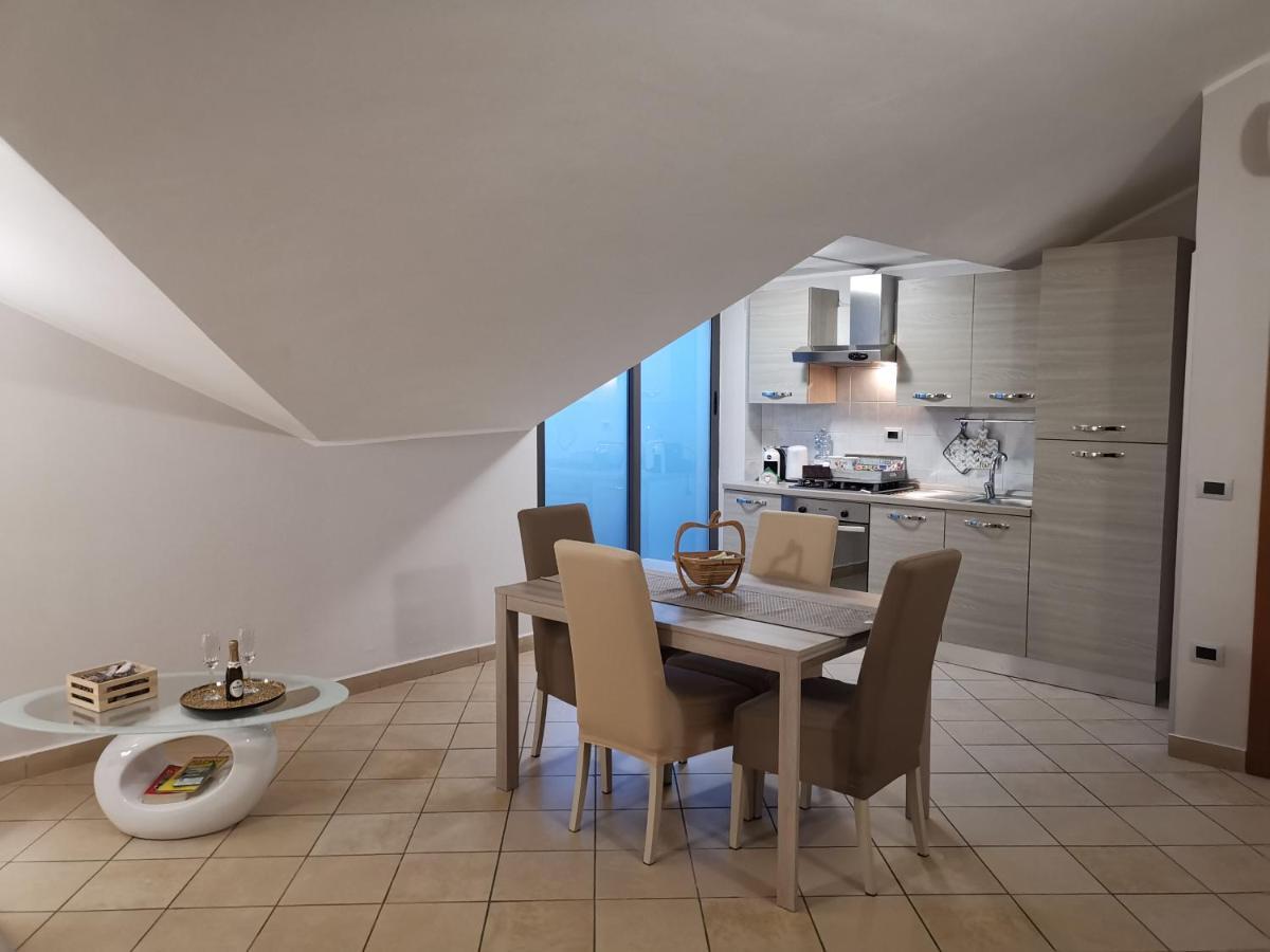B&B Louise Санта Мария Капуа Ветере Екстериор снимка