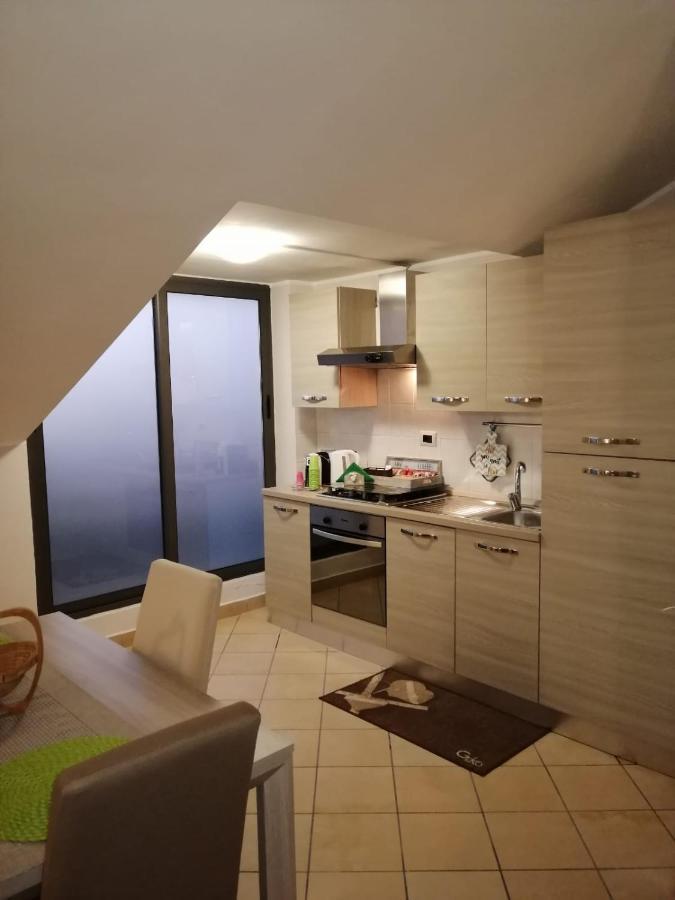 B&B Louise Санта Мария Капуа Ветере Екстериор снимка