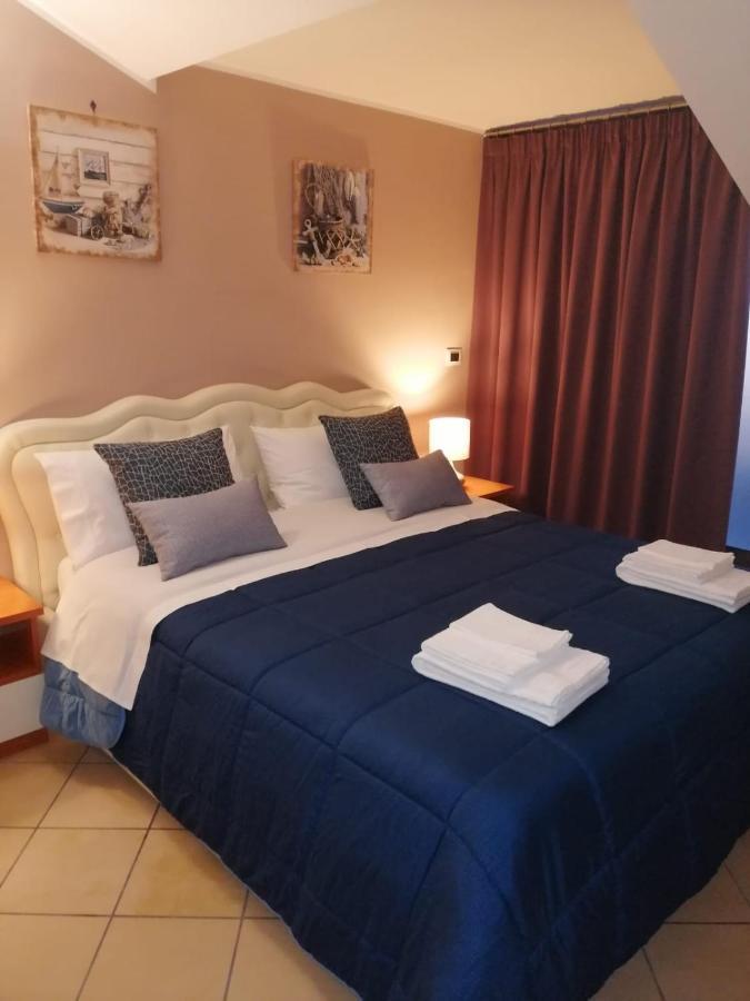 B&B Louise Санта Мария Капуа Ветере Екстериор снимка